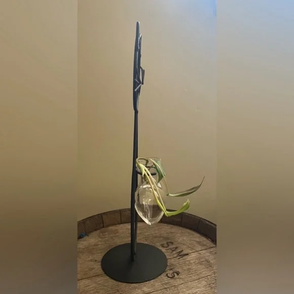 Cat Shaped Metal Plant Holder with Glass Vase ✨ - Picture 6 of 6